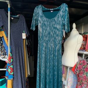 Small Lularoe elegant Ana dress